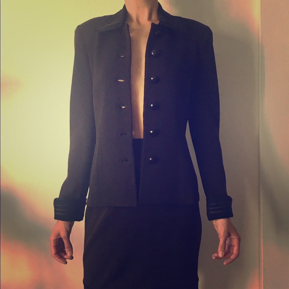 St John vintage brown wool 2 piece suit size 6